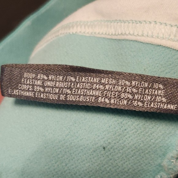 Aerie White & Turquoise Woman’s Racerback Unlined Sportsbra Size Small - Picture 4 of 7